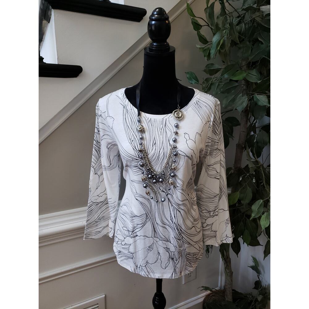 Women's Medium The Limited White Floral Print Top Long Sleeves Pullover